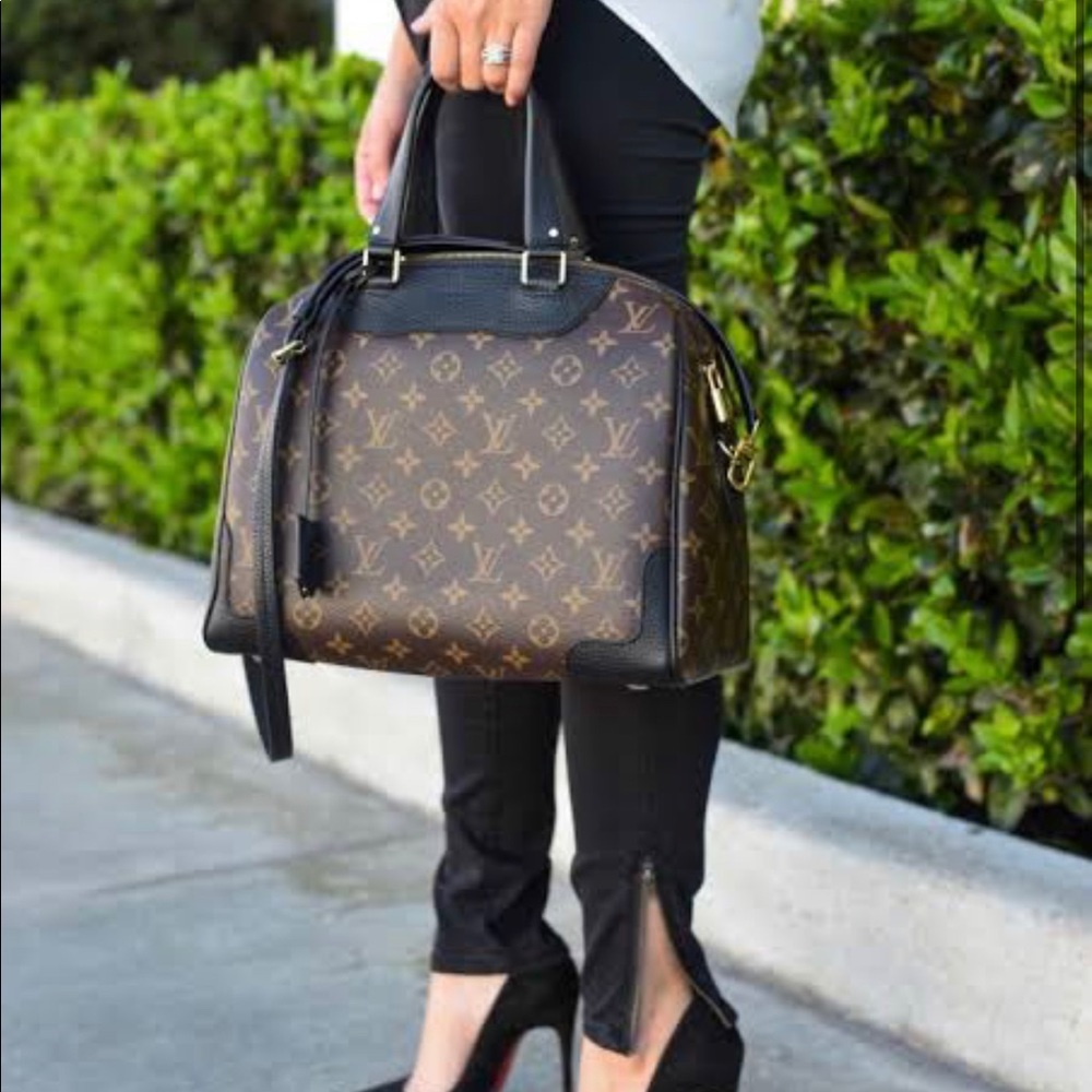 Louis Vuitton Retiro Noir handbag